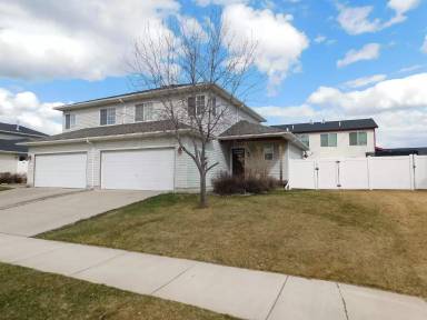 Main picture of 29 Stratford Dr
