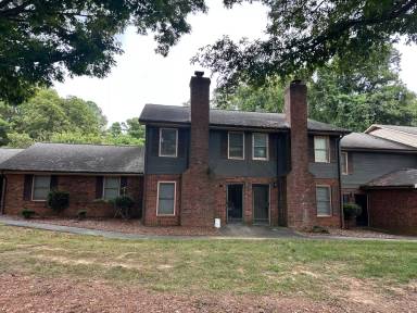 Main picture of 1644 India Hook Rd