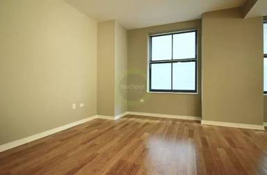 Main picture of 198 W Randolph St