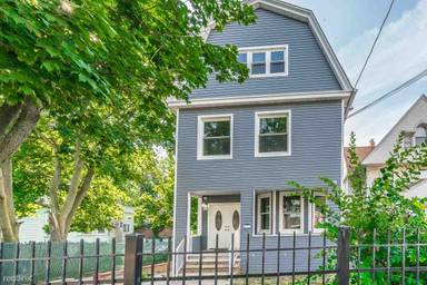 Main picture of 538 Garfield Ave