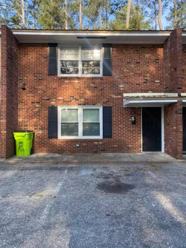 Main picture of 232 W Manchester Rd
