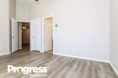 Main picture of 15108 N El Frio Ct