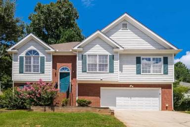 Main picture of 605 Oxford Crest Ct