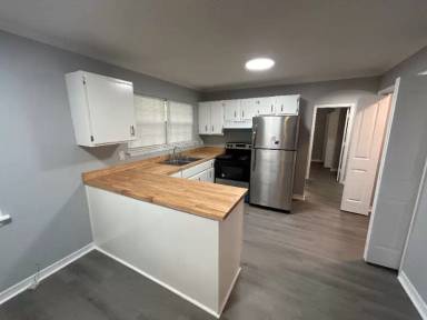 Main picture of 2006 Ducayet St