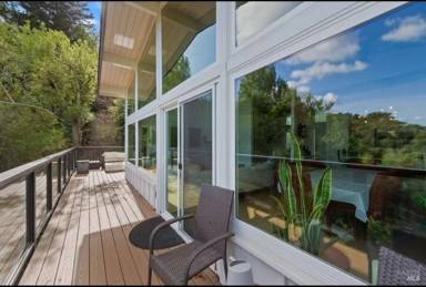 Main picture of 763 Bay Rd