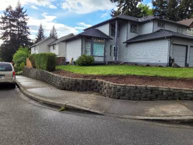 Main picture of 9012 NE 136th St