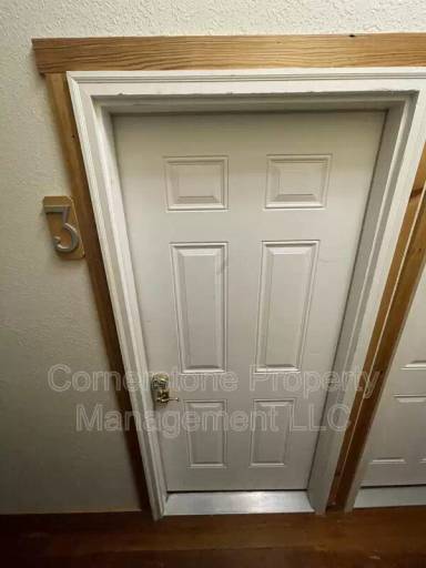 Main picture of 216 S Main St
