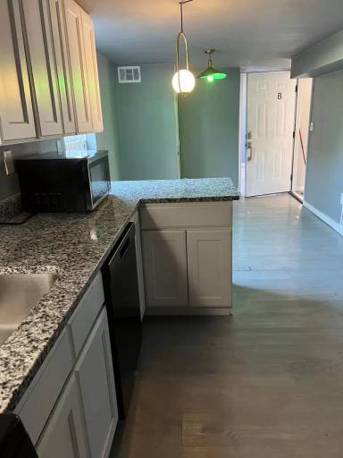 Main picture of 2523 S Vernon Ave