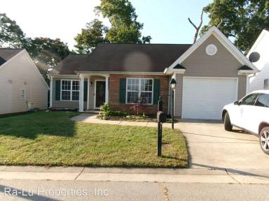 Main picture of 4896 Fallfield Dr