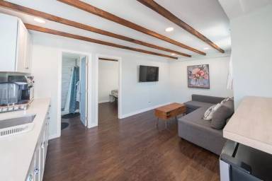 Main picture of 3218 32nd St