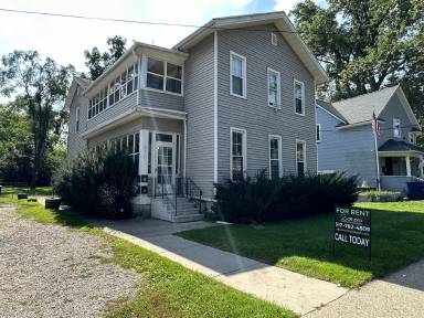 Main picture of 315 W Trail St