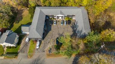Main picture of 80 Hillside Ave