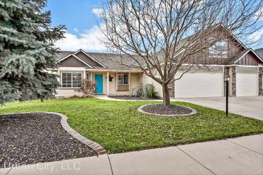 Main picture of 10959 W Rose Lake St