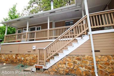 Main picture of 958 Garden Loop