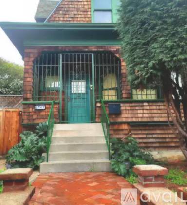 Main picture of 2747 McGee Ave