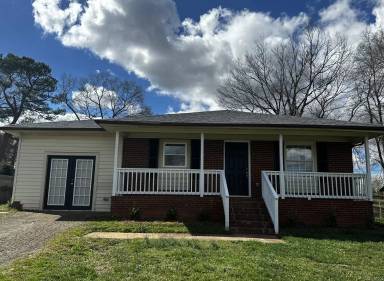 Main picture of 935 Hallmark Dr