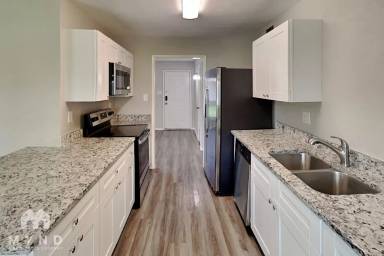 Main picture of 2822 Canary Ln