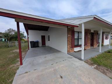 Main picture of 1740 Bahama St