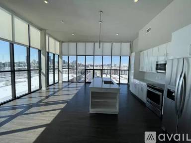 Main picture of 3100 Brighton Blvd