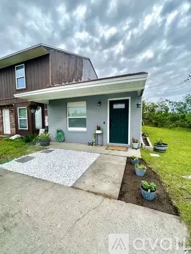 Main picture of 1210 Stephen Dr