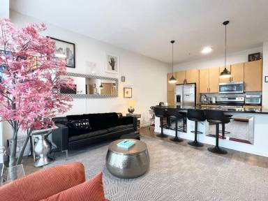 Main picture of 4525 Park Commons Dr