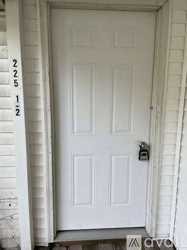 Main picture of 223 S 12th St