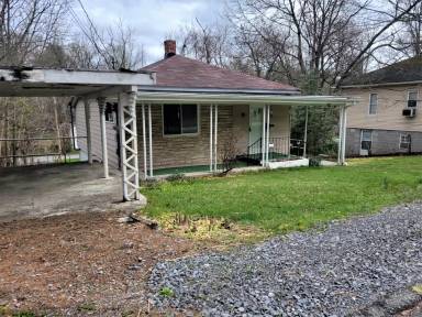 Main picture of 207 Hull St