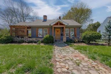 Main picture of 12 E Blue Ridge Dr