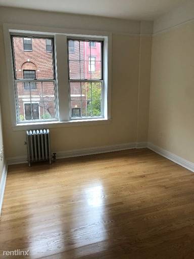 Main picture of 117 W 13th St