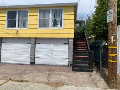 Main picture of 1716 Marin St