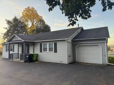 Main picture of 99 Buckley Rd