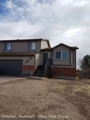 Main picture of 2205 Heathercrest Dr