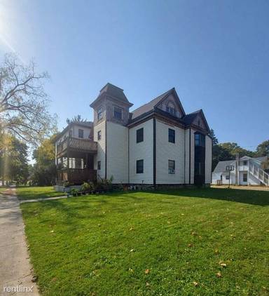 Main picture of 510 Pleasant St