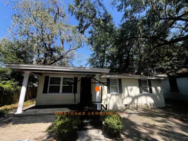 Main picture of 418 W 55th St