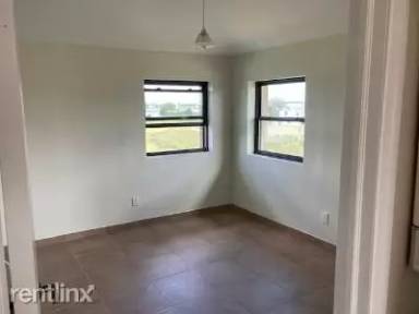 Main picture of 4518 Norton Ave