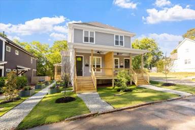 Main picture of 320 Gray Ave