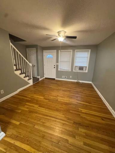 Main picture of 7007 Gough St