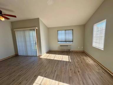 Main picture of 146 Bertram Dr