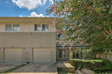 Main picture of 5306 Beacon Dr