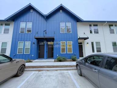 Main picture of 3323 SE 87th Ave