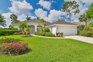 Main picture of 3681 Lakemont Dr