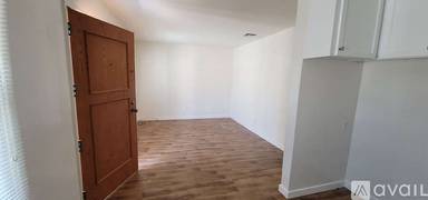 Main picture of 426 W Imperial Ave