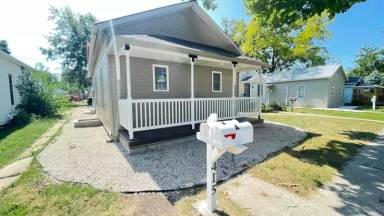 Main picture of 415 Perry St
