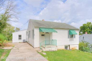 Main picture of 106 Monroe St