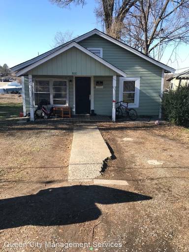 Main picture of 1404 N York St