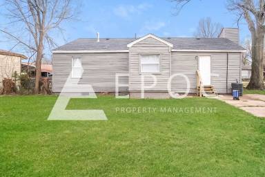 Main picture of 5387 W 1st St