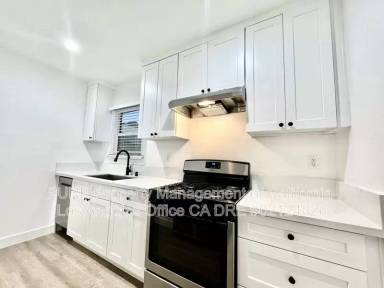 Main picture of 54 Ximeno Ave