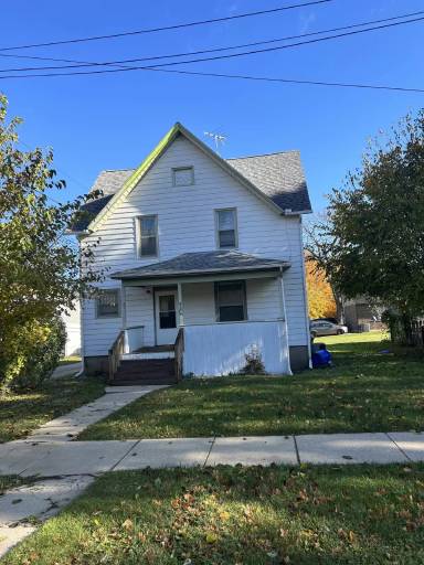 Main picture of 413 Napoleon St
