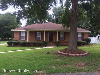 Main picture of 3011 Azalea Trace Dr N