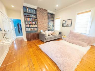 Main picture of 589 Franklin Street - 3